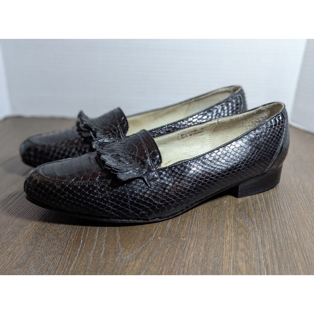 VTG Pierre Cardin Snake Skin Kiltie Loafers Womens 9 Black Preppy Goth Academia